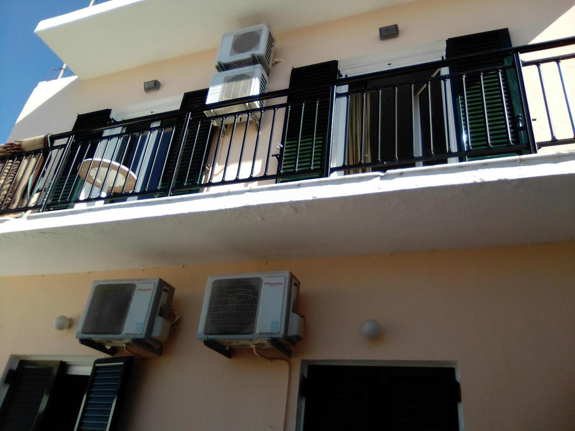 Georgia Beach Apartments Mesongí Екстериор снимка
